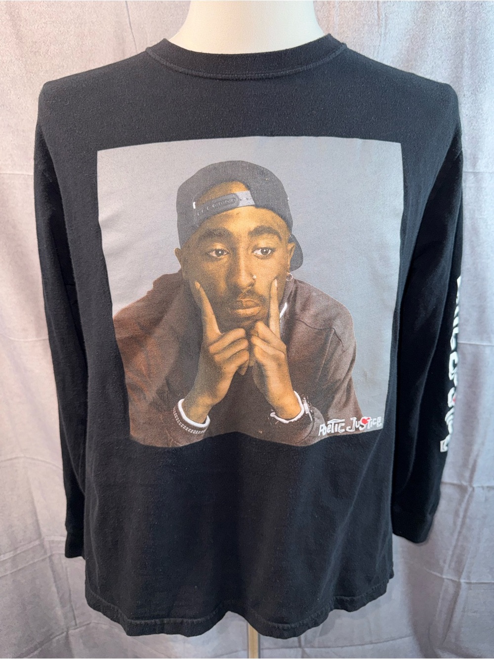 1366-Justice Black Long-Sleeve Graphic Tee Featuring Portrait Print